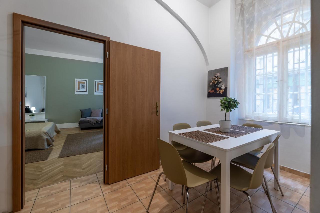Spacious 3 Bedroom Apartment In The Heart Of Prague Praga Exterior foto